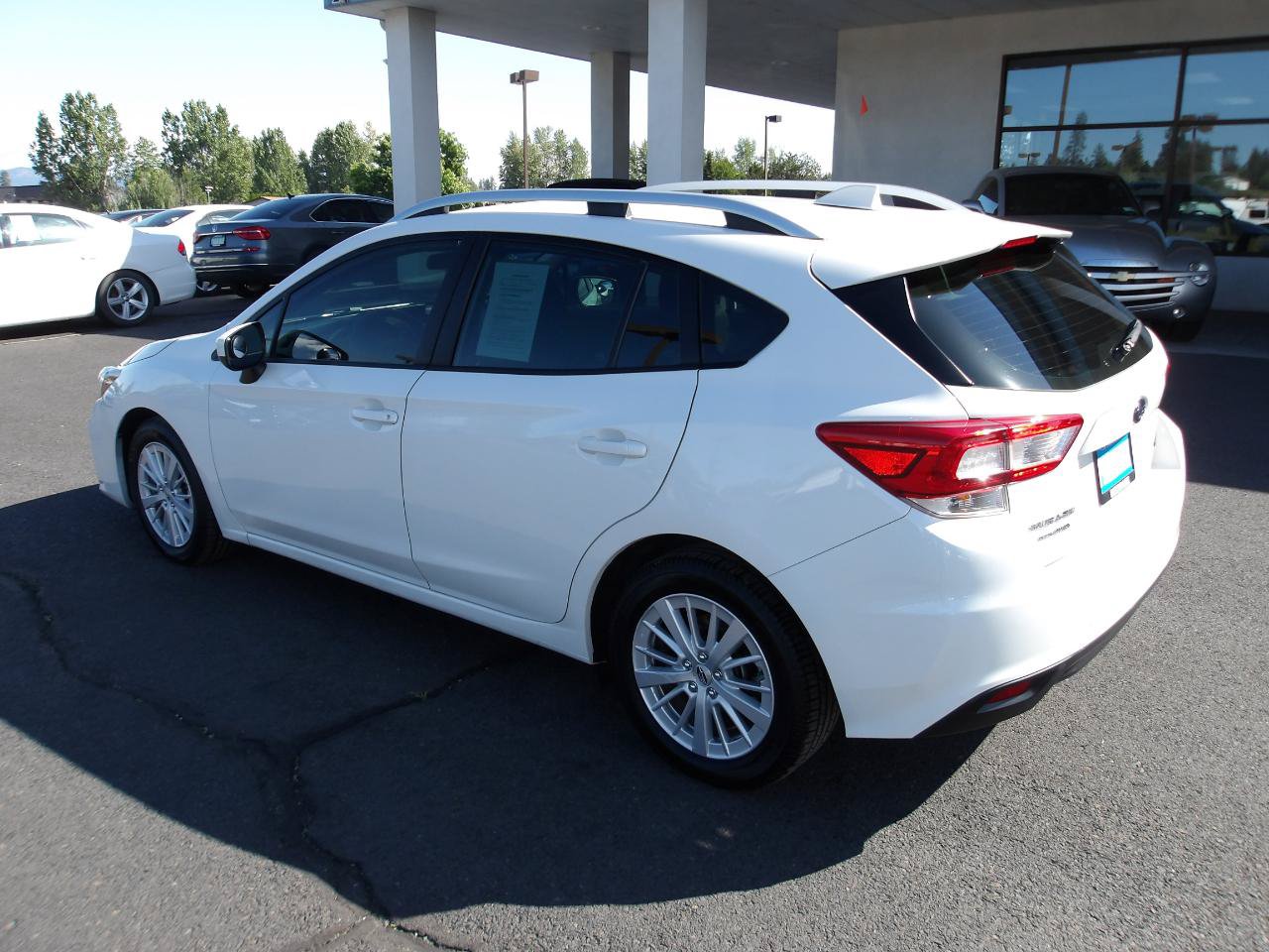 Used 2018 Subaru Impreza 2.0i Premium w/ Eyesight & BSD & Rcta AWD/4WD image 3