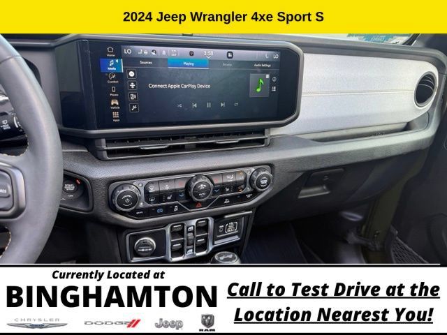 Used 2024 Jeep Wrangler Unlimited w/ Convenience Group AWD/4WD image 16
