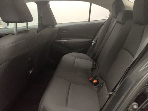 Used 2025 Toyota Corolla LE FWD image 18