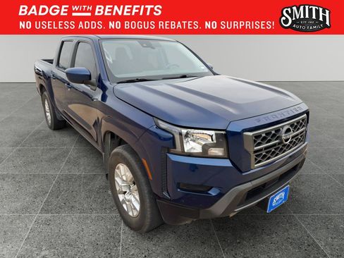 Used 2022 Nissan Frontier SV w/ Technology Package RWD image 1
