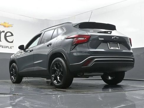Used 2026 Chevrolet Trax LT w/ Driver Confidence Package FWD image 5