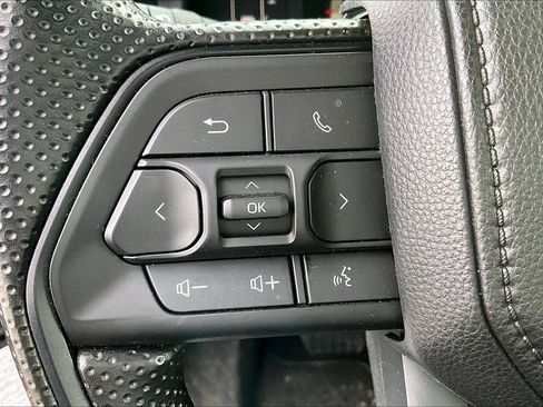 Used 2025 Toyota Tacoma SR5 image 16