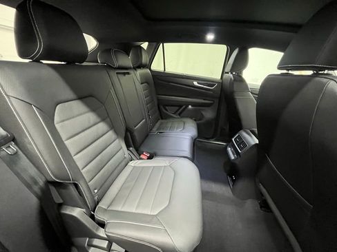 New 2026 Volkswagen Atlas Cross Sport SEL R-Line image 24