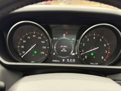 Used 2016 Land Rover Range Rover Sport HSE image 36