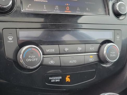 Used 2018 Nissan Rogue SL w/ Premium Package AWD/4WD image 29