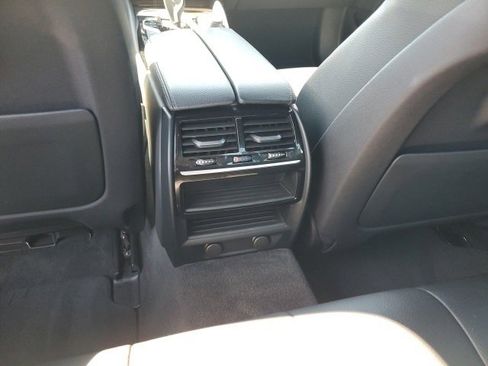 Used 2018 BMW 530e w/ Premium Package 2 image 17