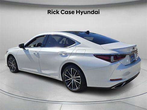 Used 2023 Lexus ES 350 w/ Premium Package image 7