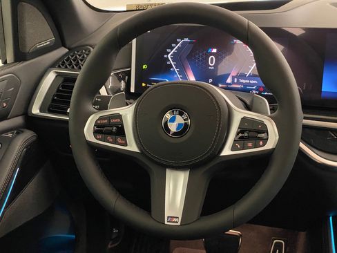 Used 2026 BMW X5 xDrive40i w/ Executive Package image 16