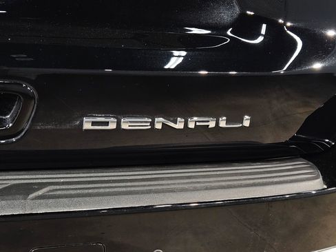 Used 2024 GMC Yukon Denali image 40