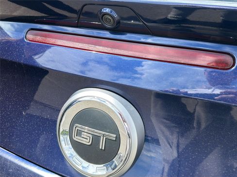 Used 2011 Ford Mustang GT Premium w/ Comfort Pkg RWD image 28