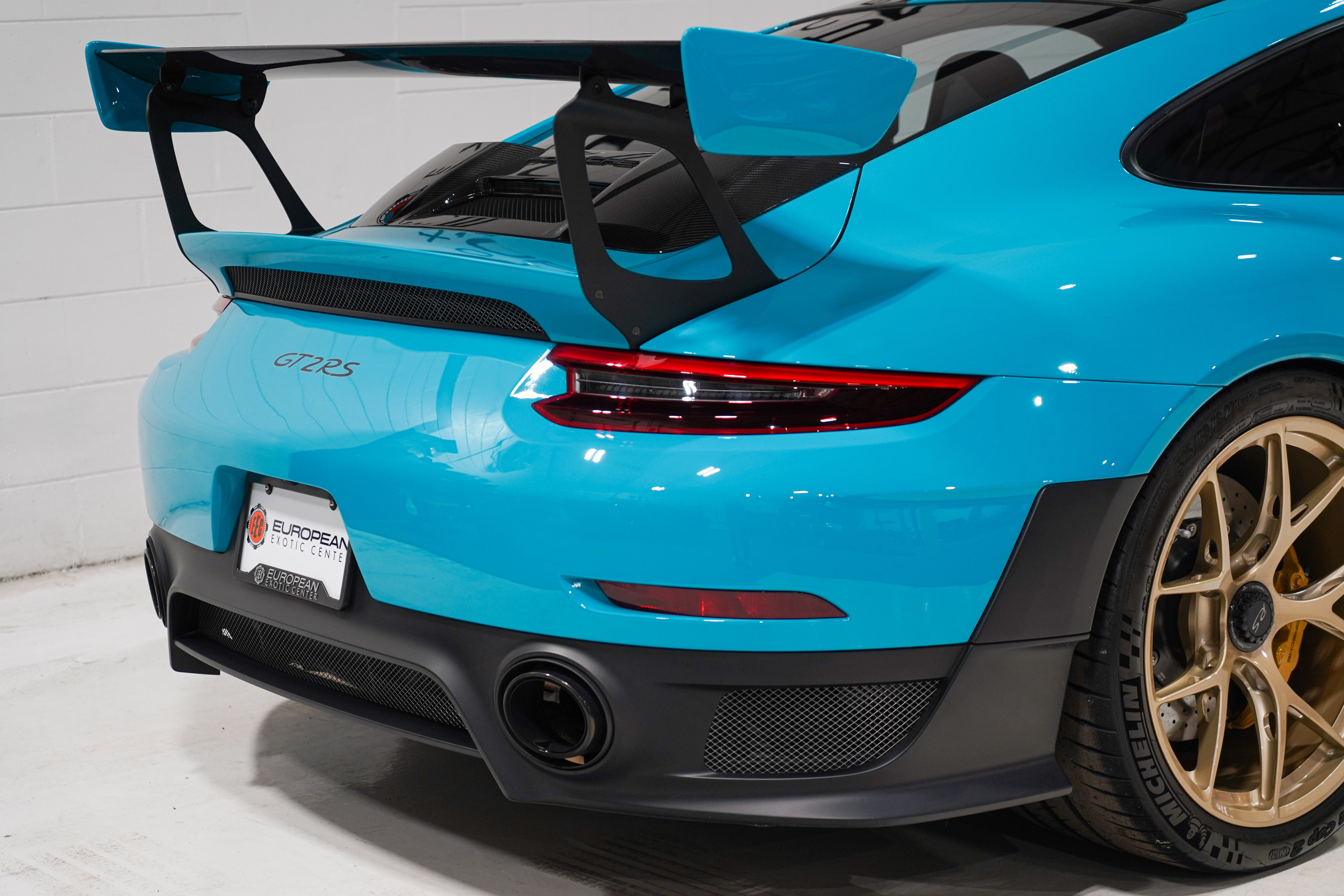 Used 2018 Porsche 911 GT2 RS RWD image 24