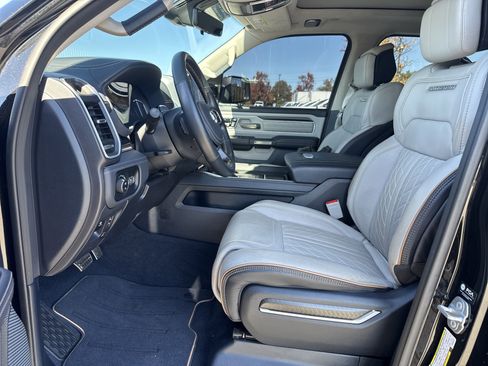 Used 2025 RAM 1500 Tungsten image 17