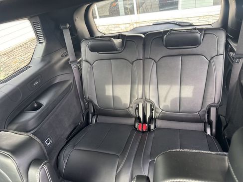 Used 2023 Jeep Grand Cherokee L Overland w/ Luxury Tech Group IV image 43