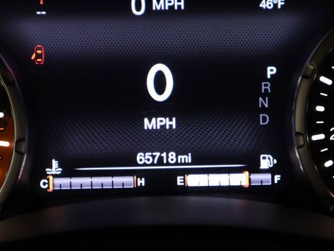 Used 2015 Jeep Renegade Trailhawk image 38