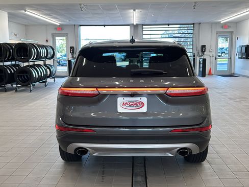 Used 2021 Lincoln Corsair AWD w/ Premium Package image 6