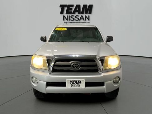 Used 2010 Toyota Tacoma 4x4 Access Cab V6 image 2