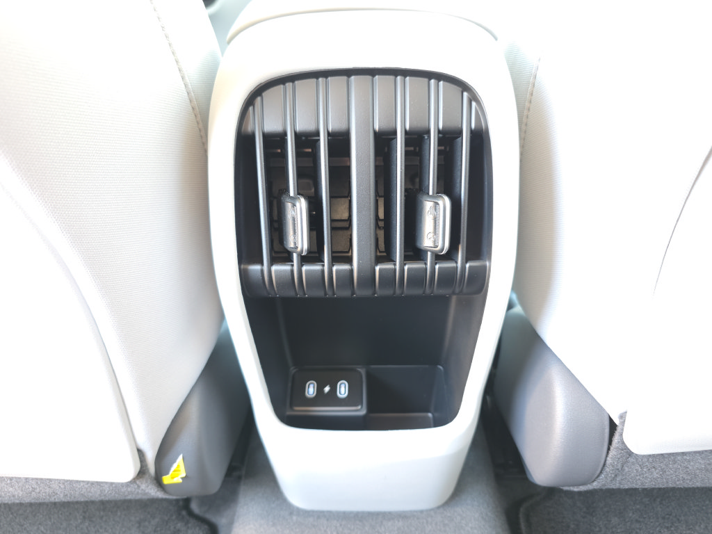 New 2026 Hyundai Kona SEL Sport AWD/4WD image 16