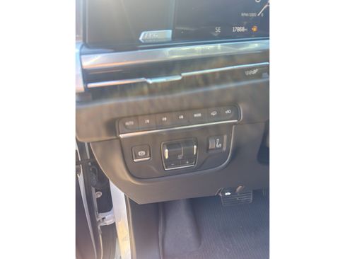 Used 2025 Cadillac Escalade Sport w/ Touring Package AWD/4WD image 27