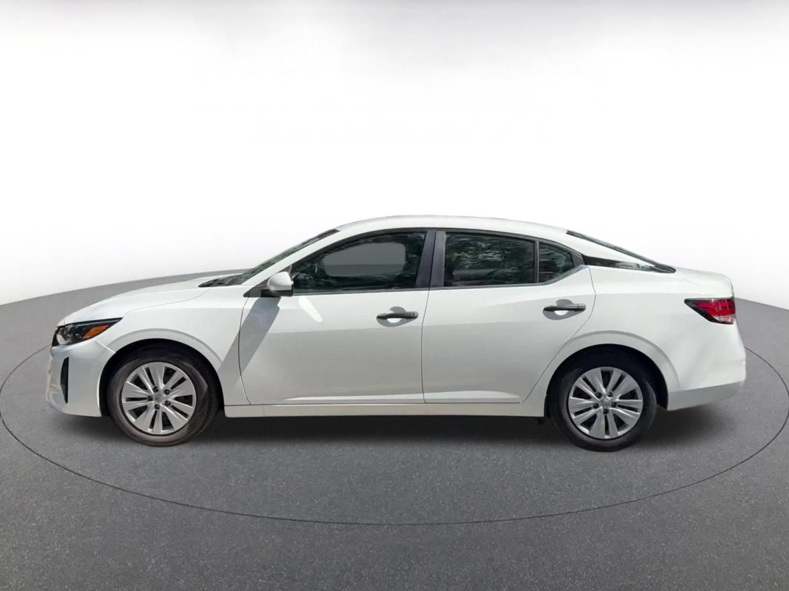 Used 2025 Nissan Sentra S FWD image 8