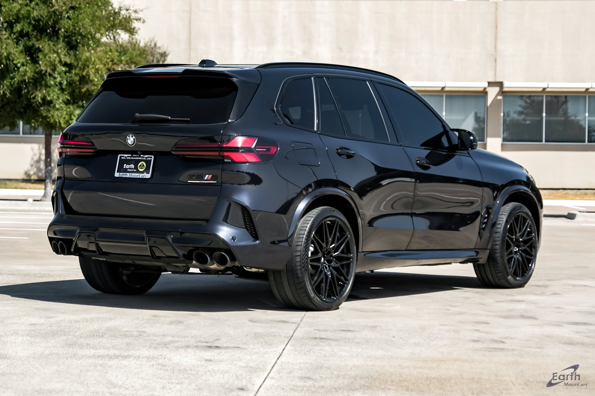 Used 2025 BMW X5 M Competition w/ Executive Package AWD/4WD image 16
