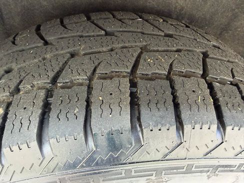 Used 2011 Jeep Grand Cherokee Laredo AWD/4WD image 12