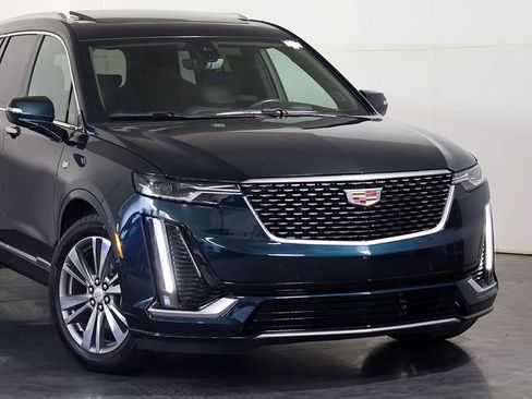 Used 2024 Cadillac XT6 Premium Luxury w/ Technology Package AWD/4WD image 6