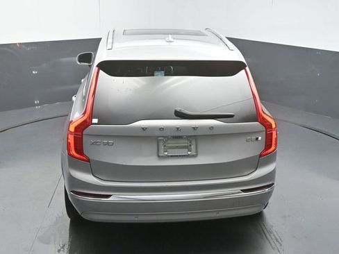 Certified 2023 Volvo XC90 B5 Plus image 47