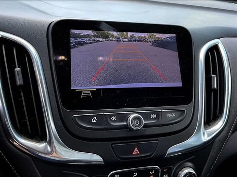 Used 2021 Chevrolet Equinox Premier AWD/4WD image 14