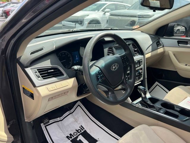 Used 2016 Hyundai Sonata SE FWD image 9
