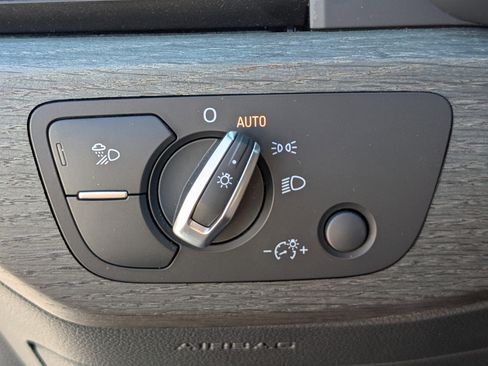 Used 2023 Audi A4 2.0T Premium Plus image 23