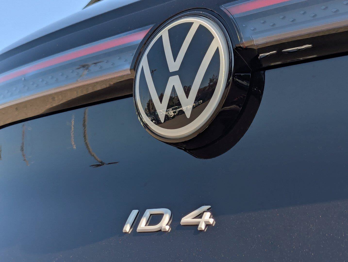 Used 2023 Volkswagen ID.4 S RWD image 31