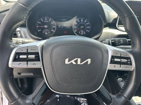 Used 2022 Kia Telluride S FWD image 20