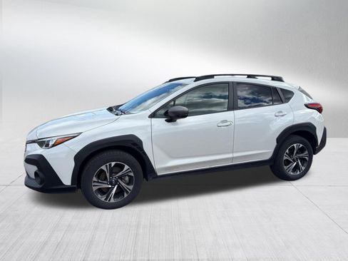 Used 2024 Subaru Crosstrek 2.0i Premium AWD/4WD image 3