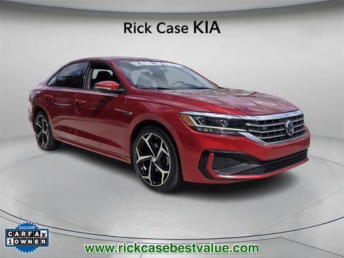 Used 2022 Volkswagen Passat 2.0T R-Line image 9