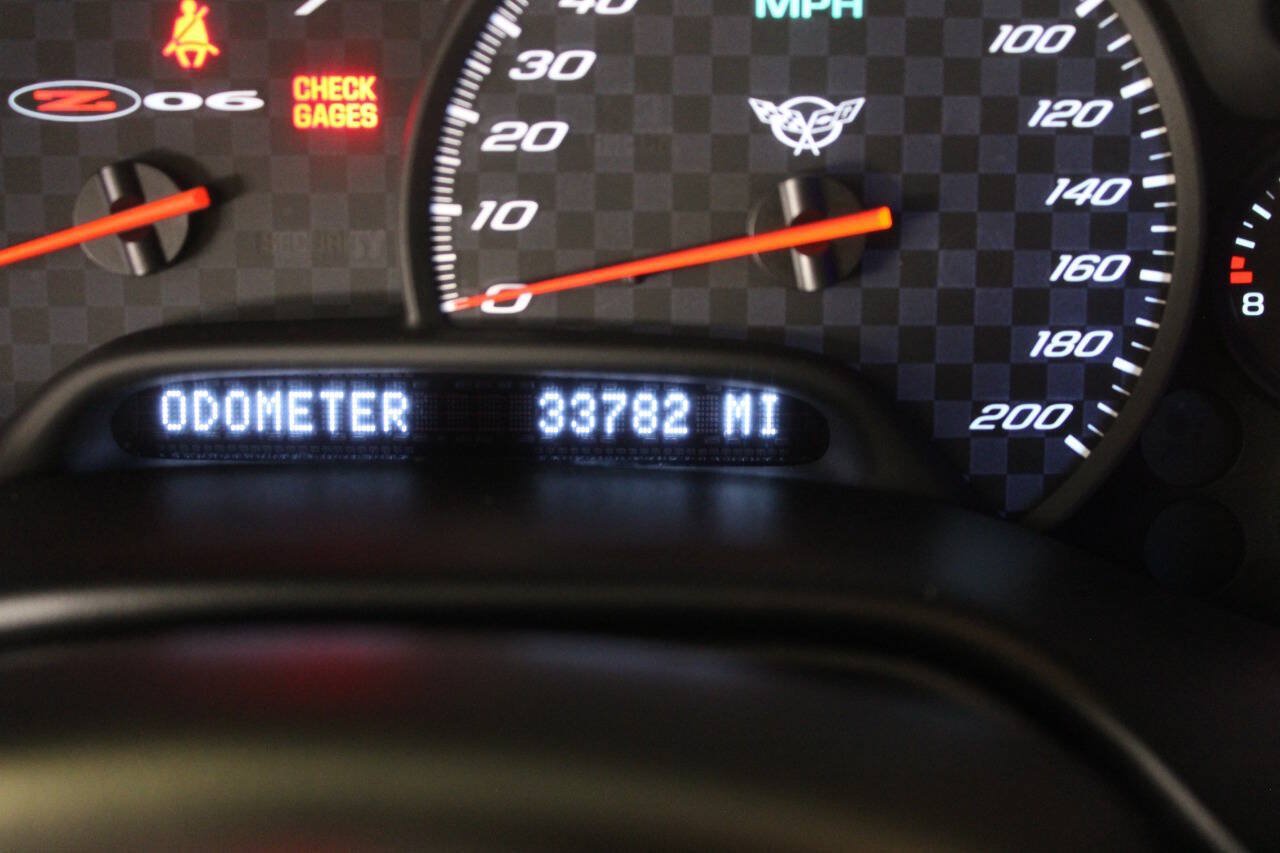 Used 2001 Chevrolet Corvette Z06 w/ Memory Pkg RWD image 31