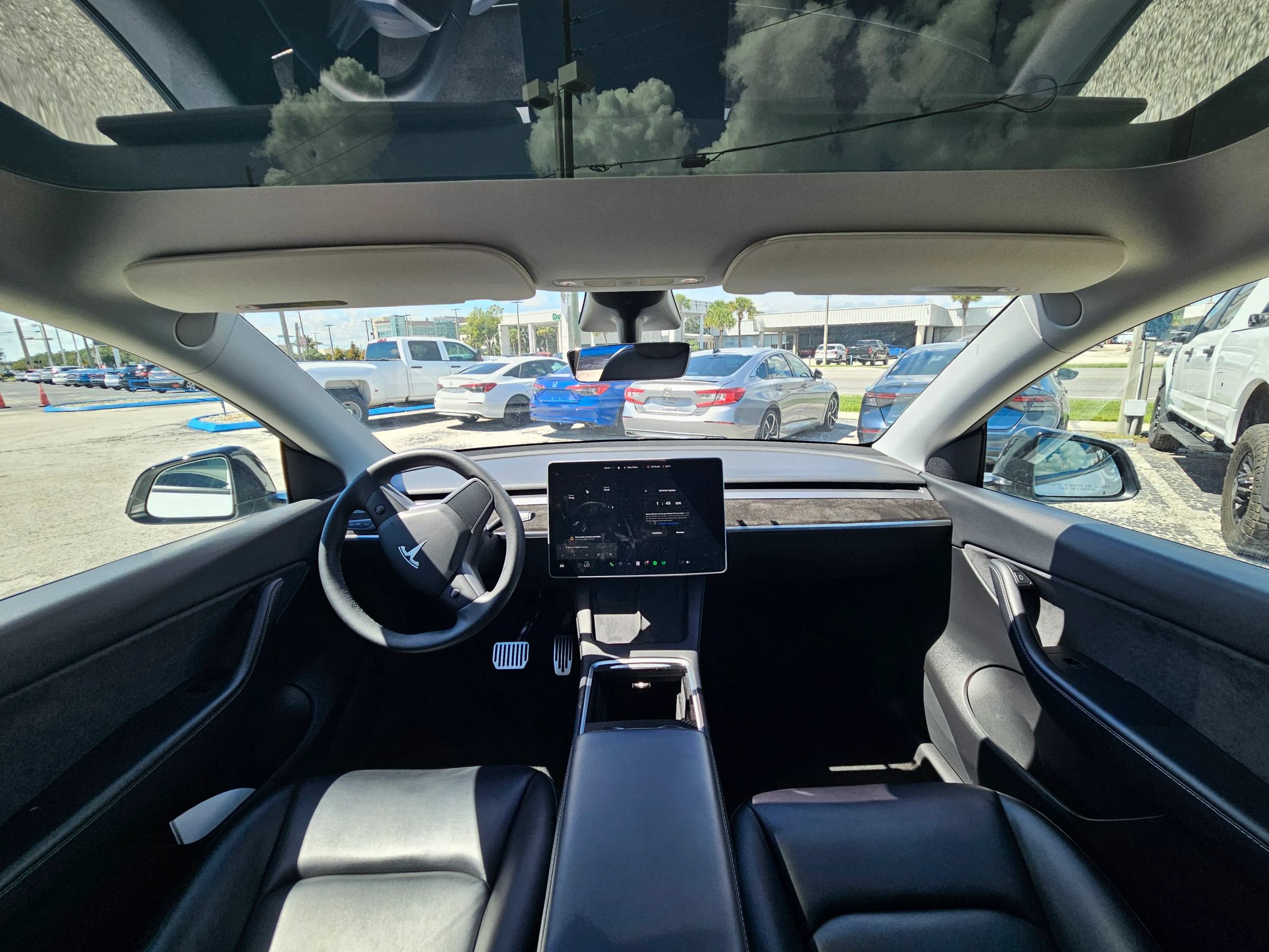 Used 2021 Tesla Model Y Long Range AWD/4WD image 16