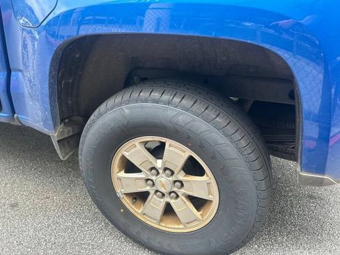 Used 2018 Chevrolet Colorado W/T w/ WT Convenience Package RWD image 7