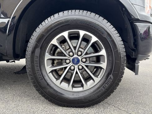 Used 2019 Ford F150 XLT w/ Equipment Group 302A Luxury AWD/4WD image 9
