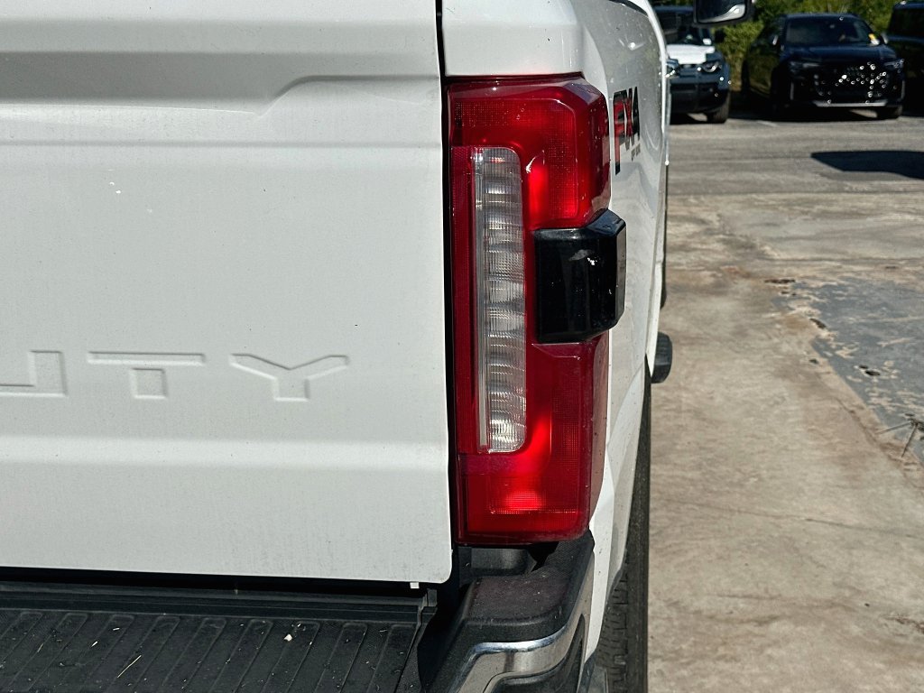 Used 2026 Ford F250 Lariat w/ Chrome Package AWD/4WD image 32