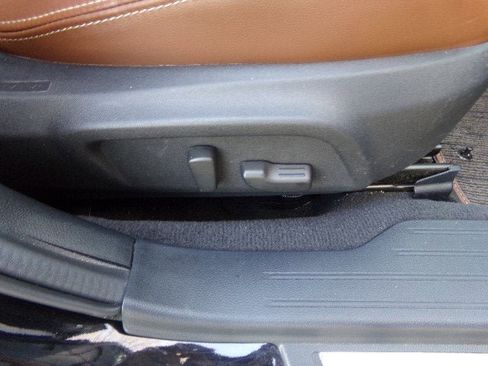 Used 2019 Subaru Outback 2.5i Touring w/ Popular Package #3A image 11