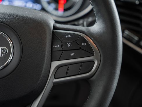 Used 2021 Jeep Cherokee Latitude Lux w/ Sun & Sound Group image 29