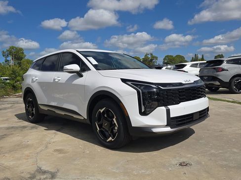 New 2026 Kia Sportage EX image 2
