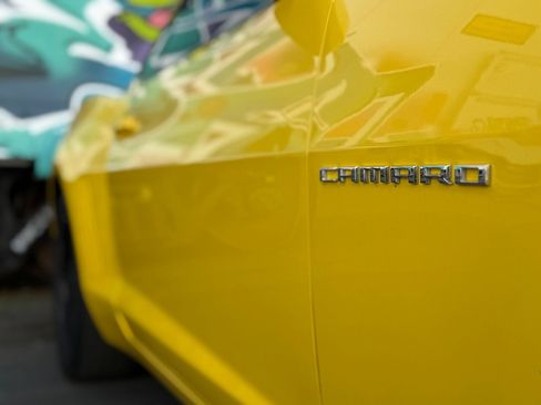 Used 2012 Chevrolet Camaro LS RWD image 9