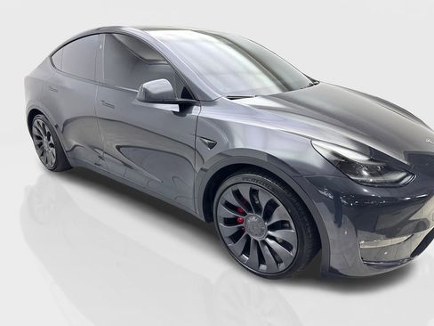 Used 2024 Tesla Model Y Performance AWD/4WD image 12