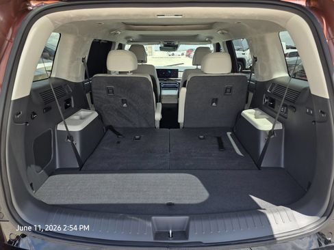 Used 2025 Hyundai Santa Fe Calligraphy FWD image 18