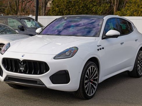 Used 2023 Maserati Grecale Modena image 3