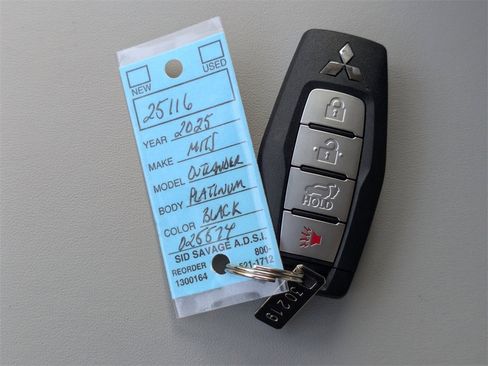 New 2025 Mitsubishi Outlander SEL image 34