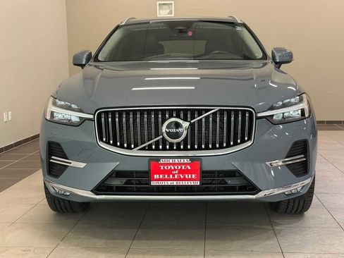 Used 2022 Volvo XC60 B6 Inscription w/ Climate Package image 6