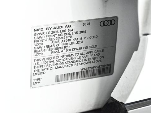 Certified 2025 Audi Q5 e Premium Plus w/ Premium Plus Package AWD/4WD image 26