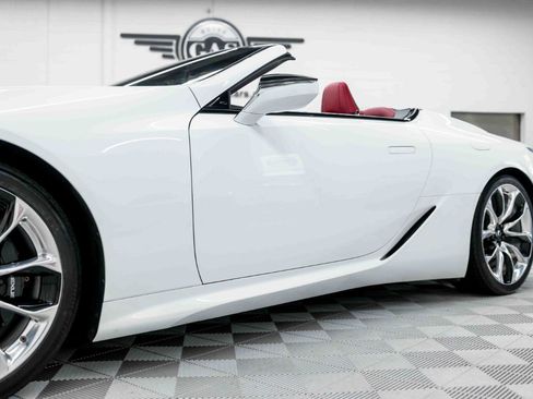 Used 2021 Lexus LC 500 Convertible w/ Touring Package RWD image 38